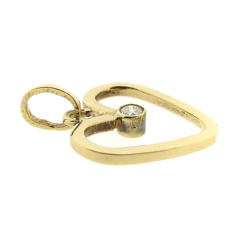 Image 10 of Gold heart pendant with diamond | 0.08 ct.
