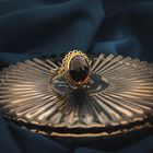 Image 2 of Gold ring with garnet stone | Vintage