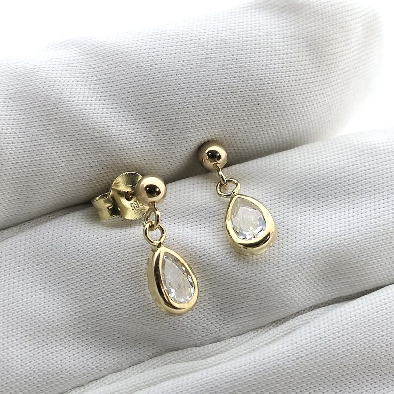 Image 4 of 10 crt. Stud earrings with zirconia