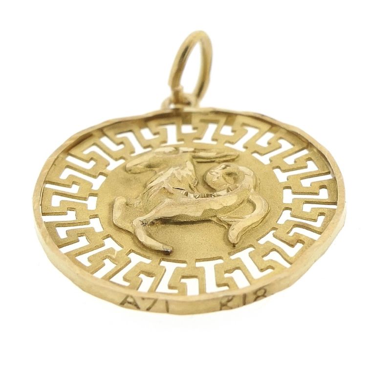 Image 3 of 18 carat gold zodiac sign pendant; Capricorn