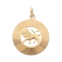 Gold zodiac sign pendant; Leo | Fabiola