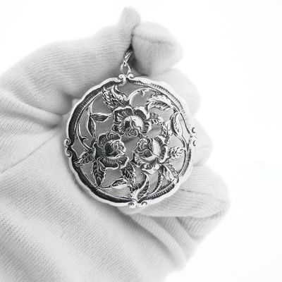Image 2 of Silver floral pendant