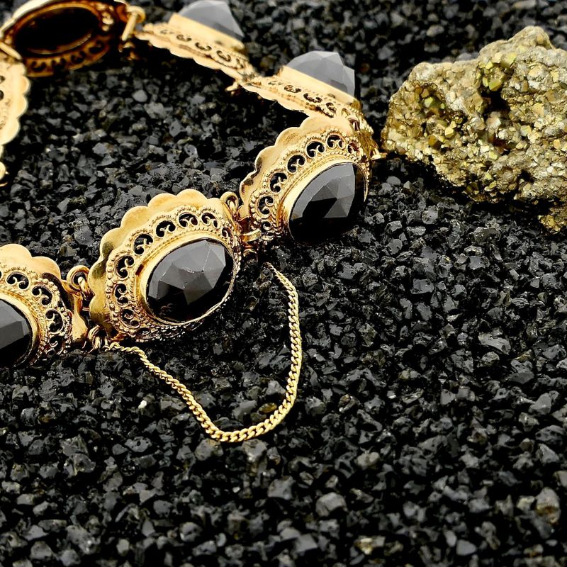 Image 2 of Antique Gold Boat Bracelet with Garnet | 18 cm