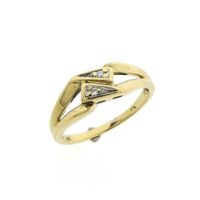 Gold ring with diamond; 0.02 ct.