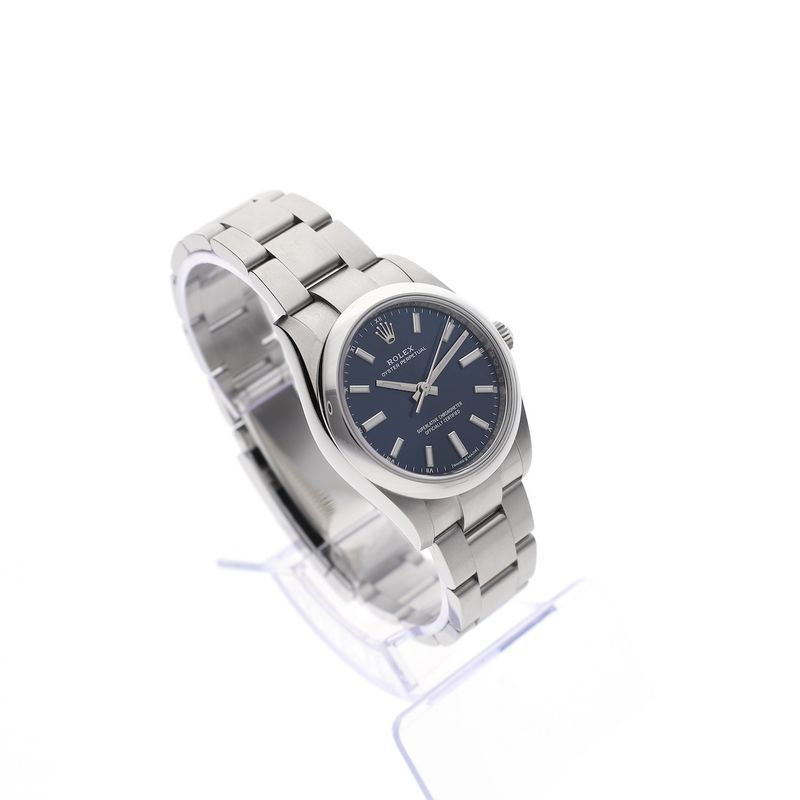 Image 3 of Rolex Oyster Perpetual 34mm 'Blue' 124200; Automatic unisex watch