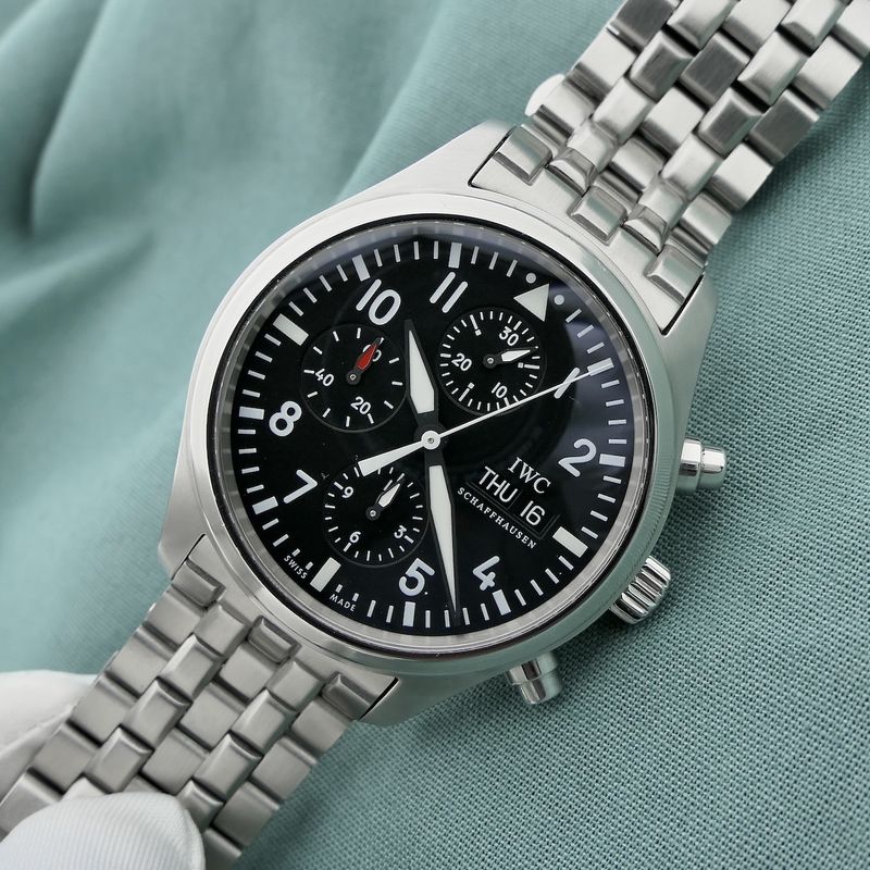 Image 11 of IWC Pilot's Chronograph IW3717; Automatic men's watch