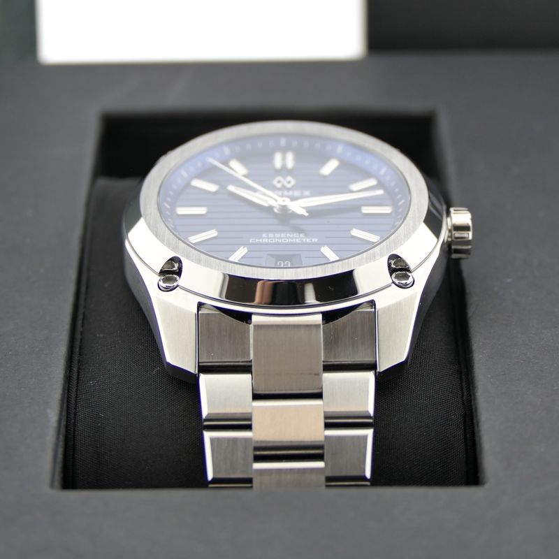 Image 17 of Formex Essence ThirtyNine Chronometer 1030; Automatic men's watch