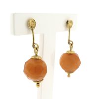 Gold earrings with carnelian band agate