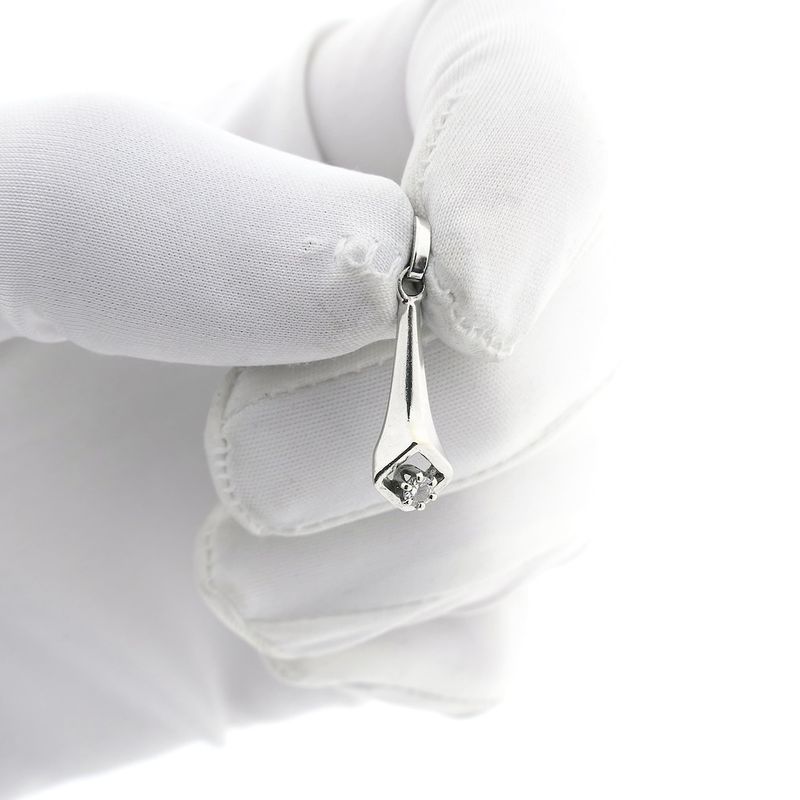 Image 9 of White gold pendant with diamond | 0.07 ct.