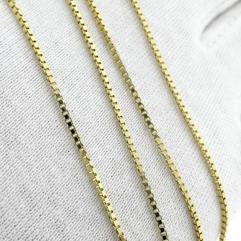 Image 7 of Golden Venetian link chain