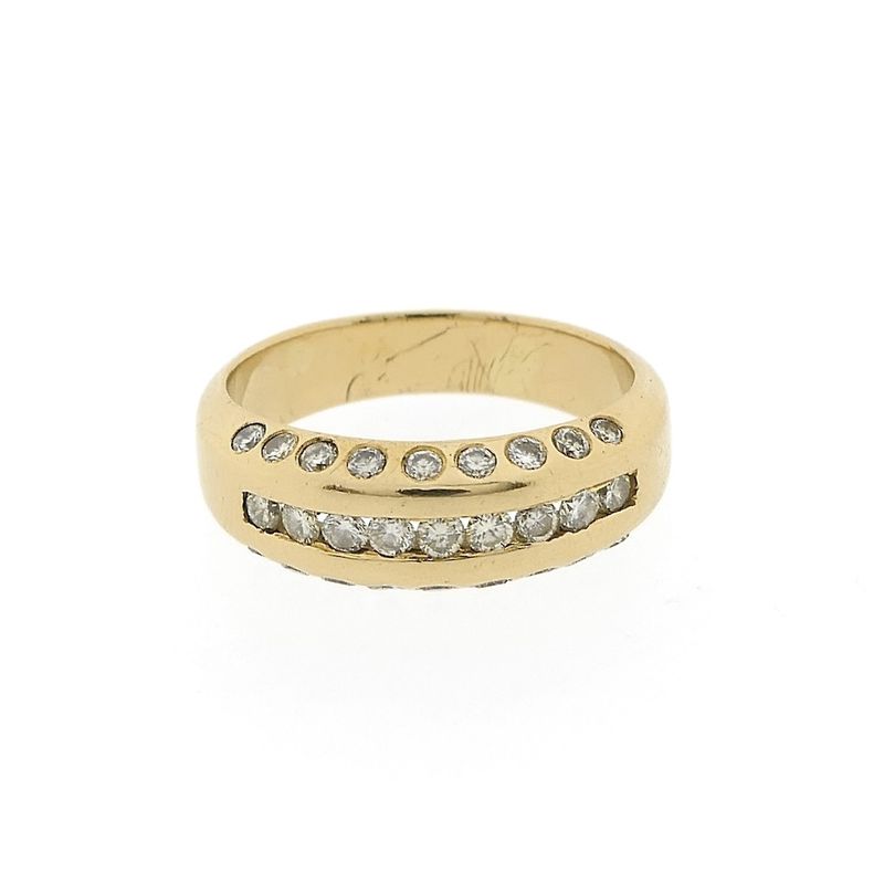 Image 3 of Gold ring with diamonds 0.45 ct.