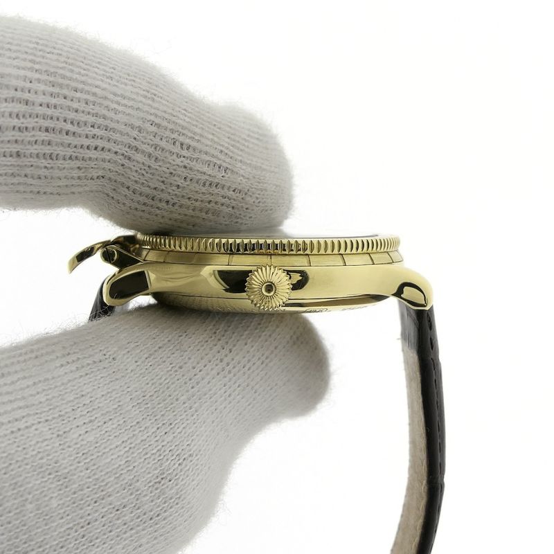 Image 13 of Longines 'The Pioneers Watch'; Automatic 18k gold men's watch