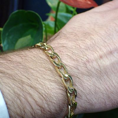 Image 2 of Wide gold gourmet link bracelet