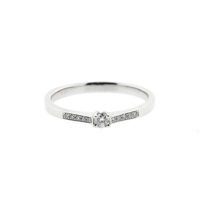 Image 2 of White gold ring with diamond; 0.12 ct.
