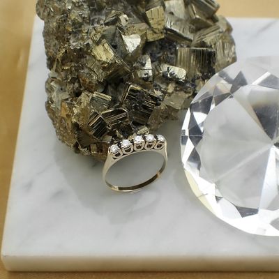 Gold ring with diamond | 0.30 ct. Image 2 of Gold ring with diamond | 0.30 ct.