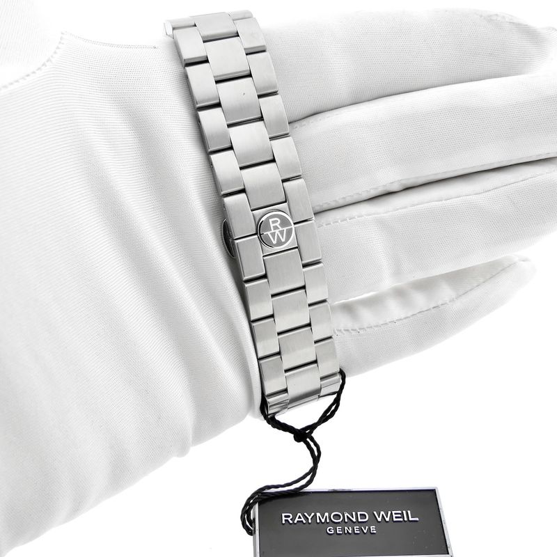 Image 12 of Raymond Weil Tango 8260-ST1-20001; Men's watch