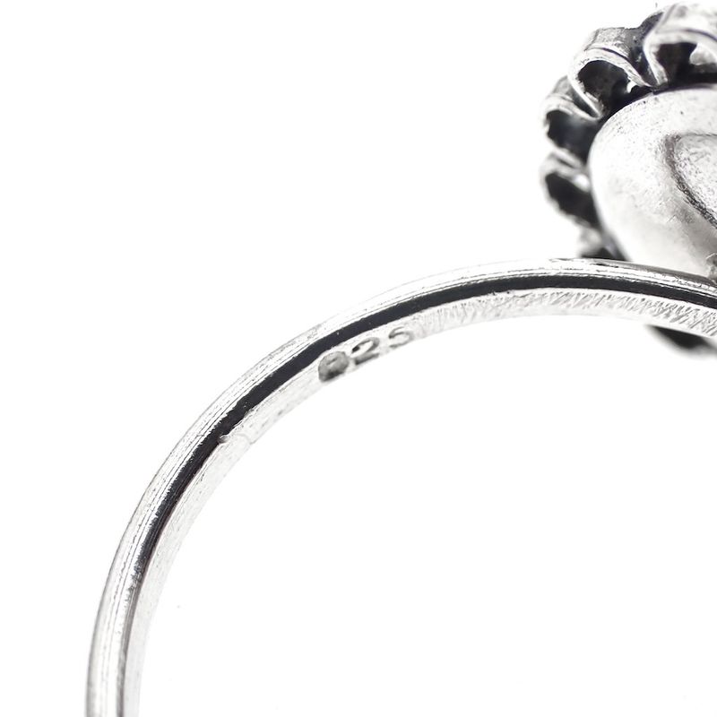 Image 6 of Silver ring with Zeeland button