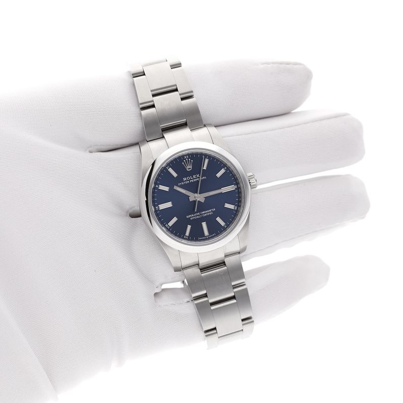 Image 18 of Rolex Oyster Perpetual 34mm 'Blue' 124200; Automatic unisex watch