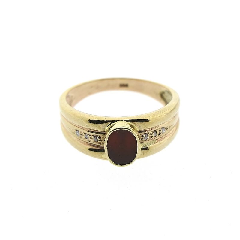 Image 3 of 8 carnelian and diamond ring | 0.03 ct.