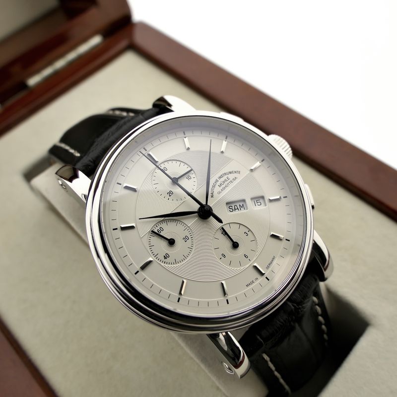 Image 12 of Mühle Glashütte Teutonia II Chronograph M1-30-90; Automatic men's watch