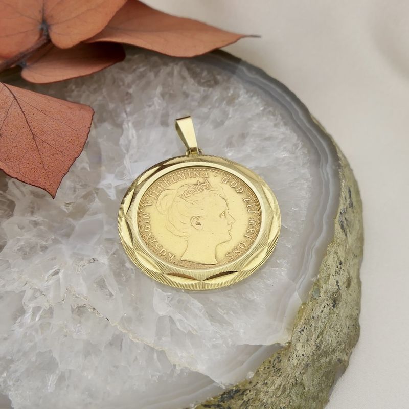 Image 7 of Gold pendant of 10 guilder coin Queen Wilhelmina 1898