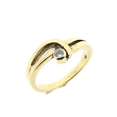 Image 1 of Gold solitaire ring with diamond; 0.05 ct.