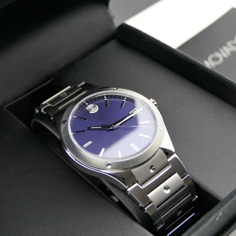 Image 16 of Movado SE; Quartz men's watch with blue dial; 0607513