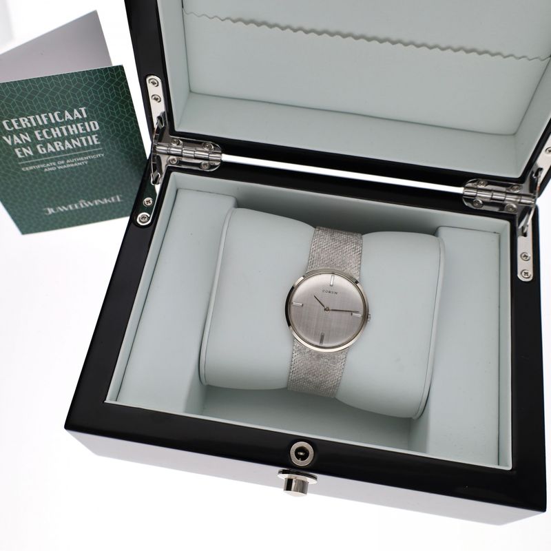 Image 15 of Corum 18ct. Ref: 8261 White Gold Men's Watch 'Linen' Dial Cal. 4200