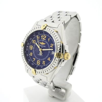 Image 2 of Breitling Wings B66050; Unisex watch