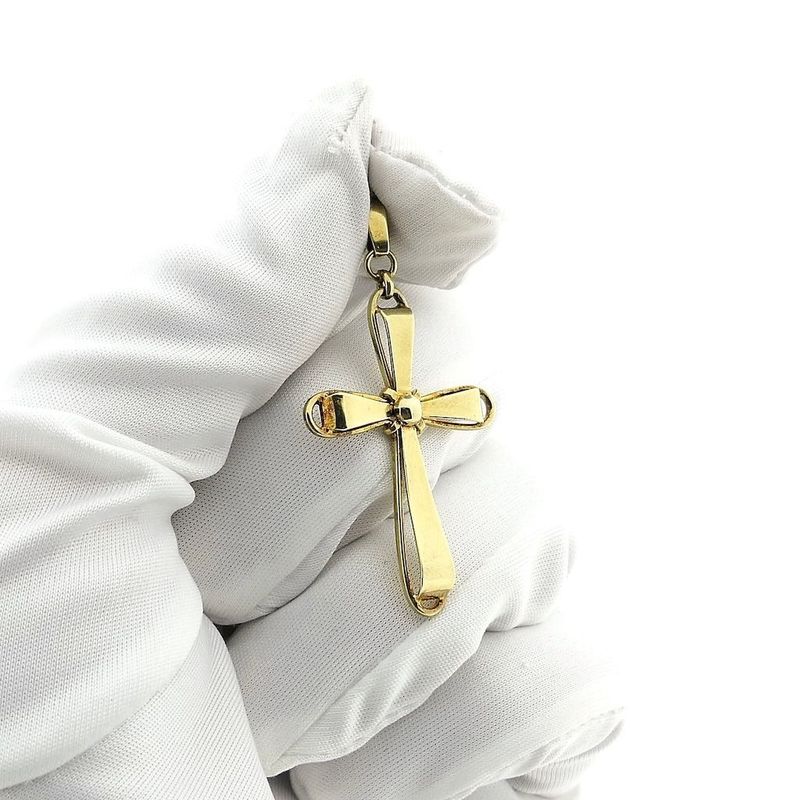 Image 7 of Gold pendant of a cross