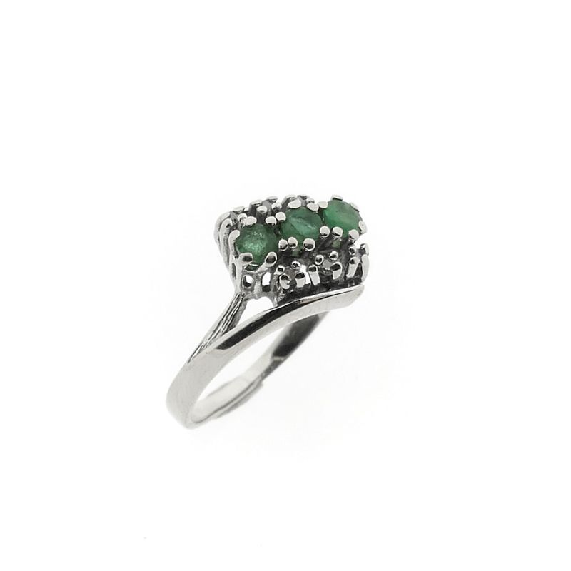Image 1 of White gold ring with emerald and diamond | 0.09 ct.
