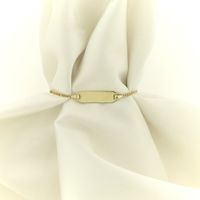 Gold Figaro link children's bracelet with engraving plate | 13 cm