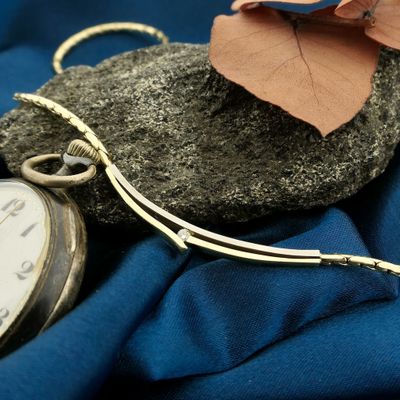 Two-tone gold necklace with a fixed pendant and a 0.03 ct. diamond | 43.5 cm Image 2 of Two-tone gold necklace with a fixed pendant and a 0.03 ct. diamond | 43.5 cm