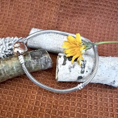 Image 2 of Pandora Moments bracelet; Silver with rose gold-plated clasp; Heart and snake chain | 19.5 cm