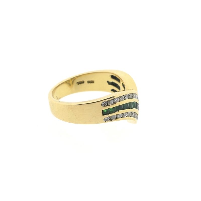 Image 5 of 18K Gold V-shaped ring with emerald and diamond | 0.34 ct.