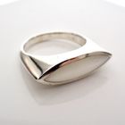 Image 3 of Silver ring with mother of pearl