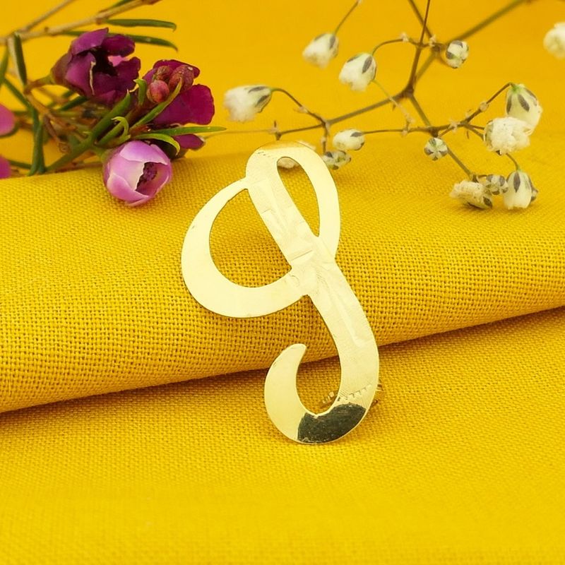 Image 2 of Gold letter brooch; letter I