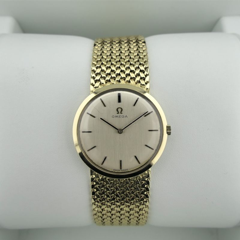 Image 21 of Omega Geneva Ref. 7166; Vintage 14k Gold Men's Watch