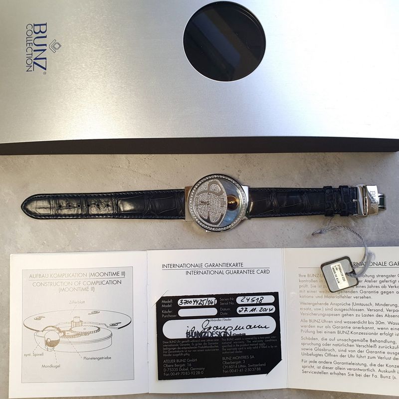 Image 10 of Bunz Moontime 3; Exclusive unisex wristwatch | 2.20 ct. diamond