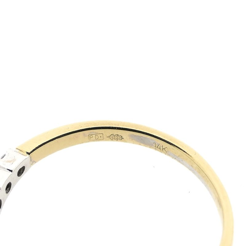 Image 2 of Gold ring with diamonds; 0.21 ct.