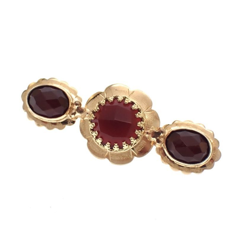 Image 2 of Vintage gold brooch with carnelian