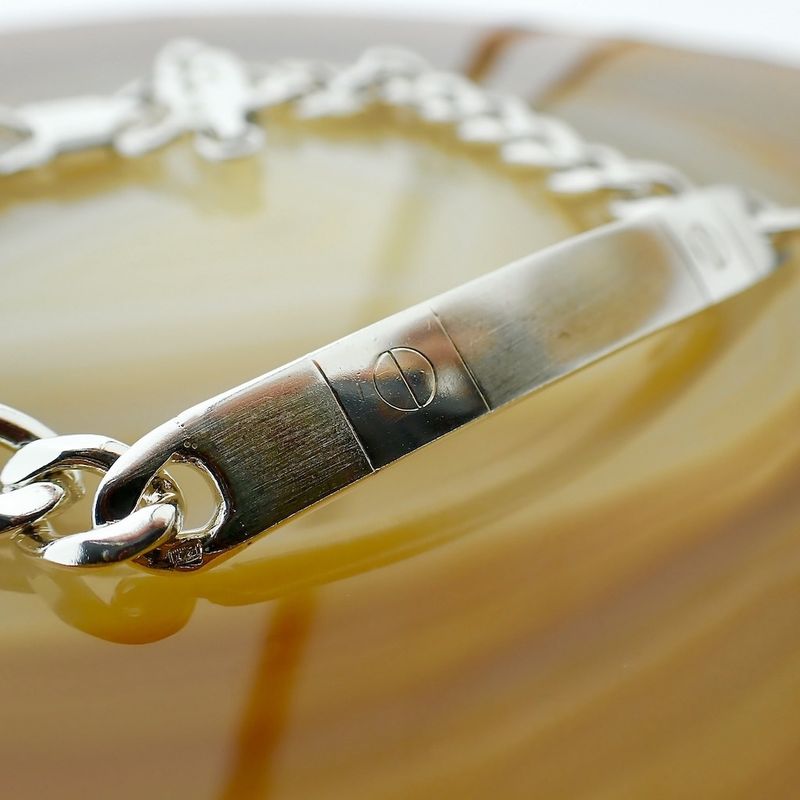 Image 2 of Silver gourmet link bracelet with engraving plate