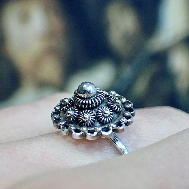 Image 8 of Silver ring with Zeeland button