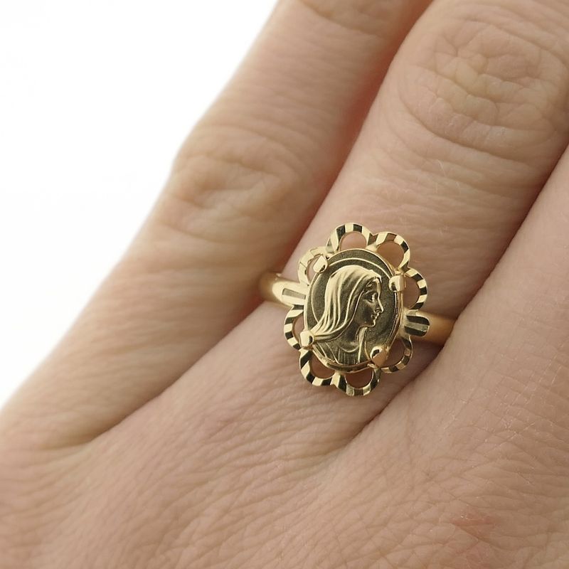 Image 3 of Vintage gold ring with Maria relief