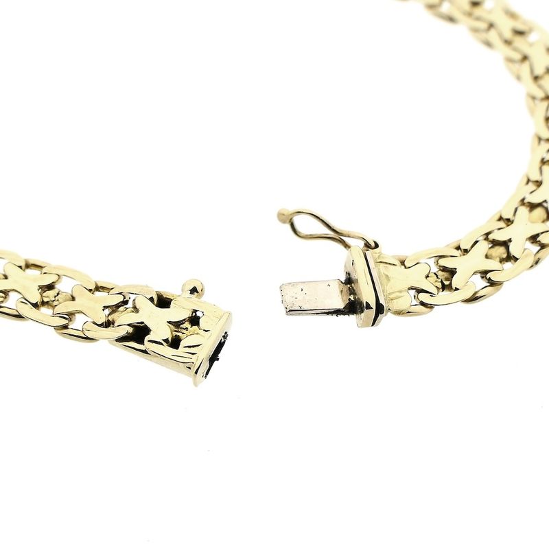 Image 5 of Gold gourmet link bracelet