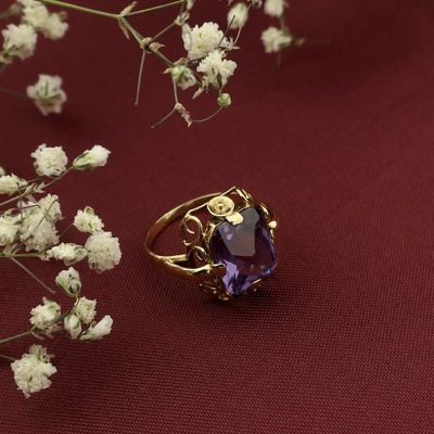 Vintage gold ring with spinel | Vintage Image 2 of Vintage gold ring with spinel | Vintage
