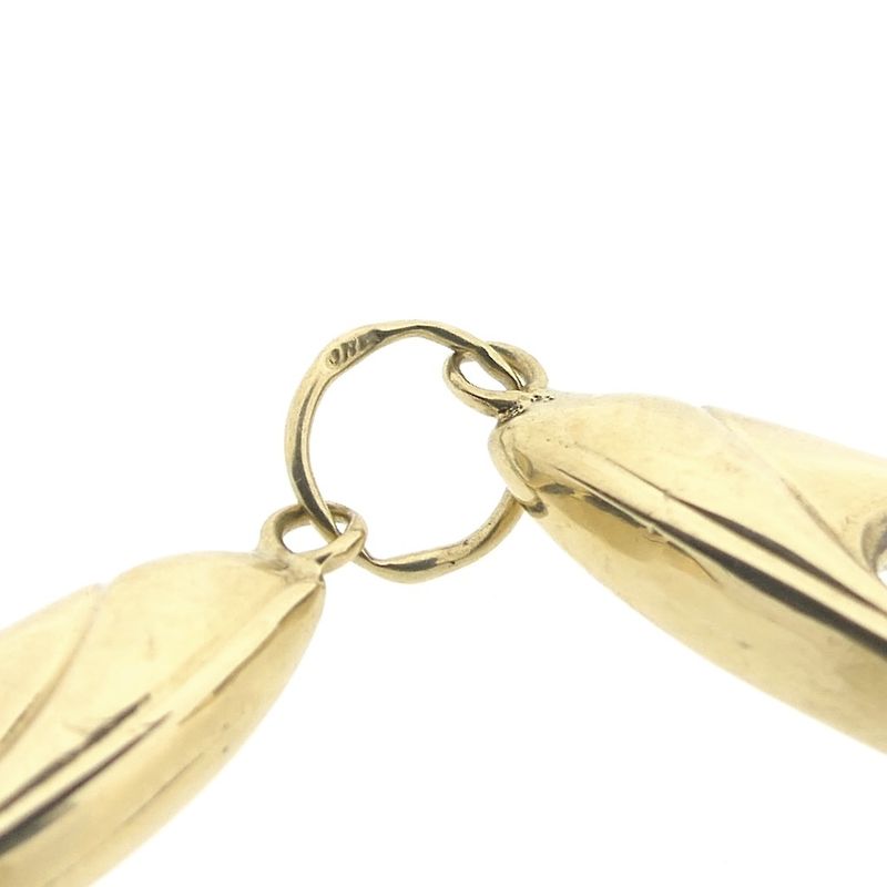 Image 3 of Gold pendant of two pumps