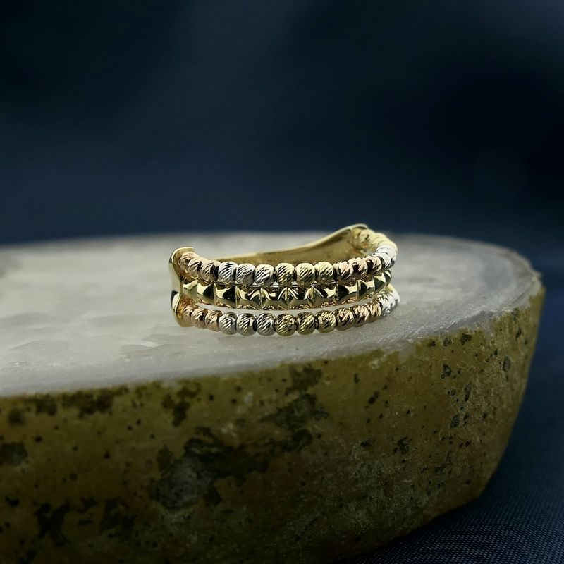 Image 2 of Tricolor gold ring