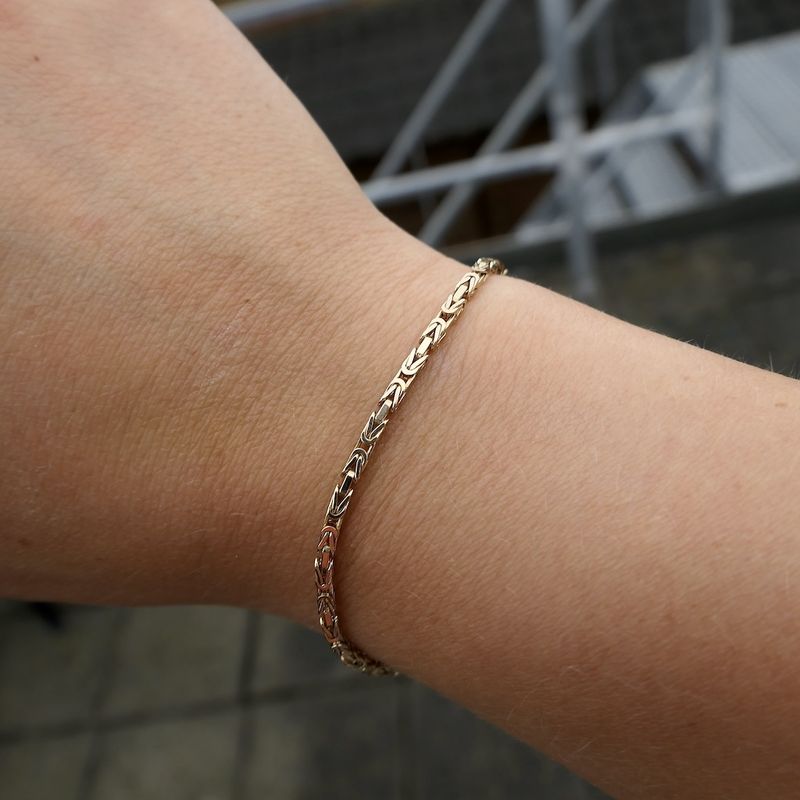 Image 8 of Golden king's link bracelet | 18 cm