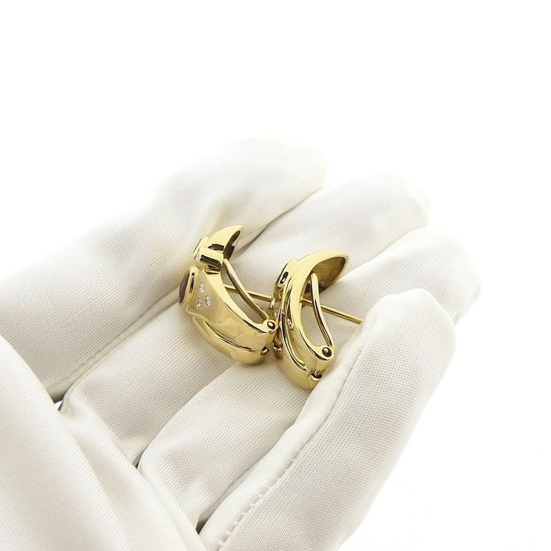 Image 8 of Vintage gold clip-on earrings with ruby ​​and diamond 0.25 ct.